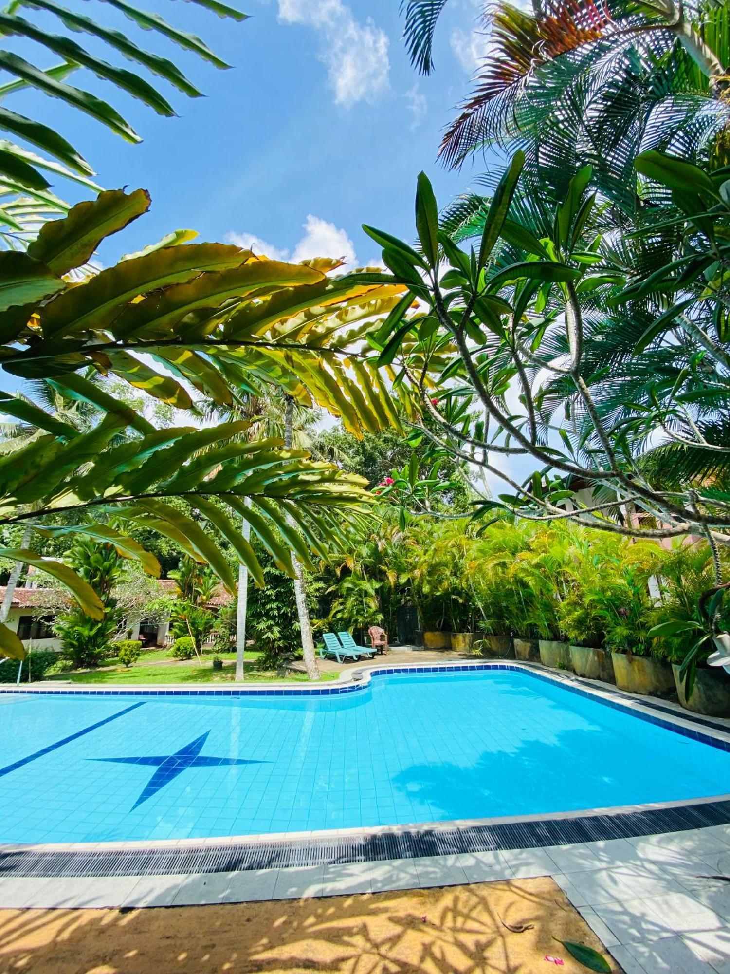 Leijay Garden Retreat Hotel Galle Exterior photo