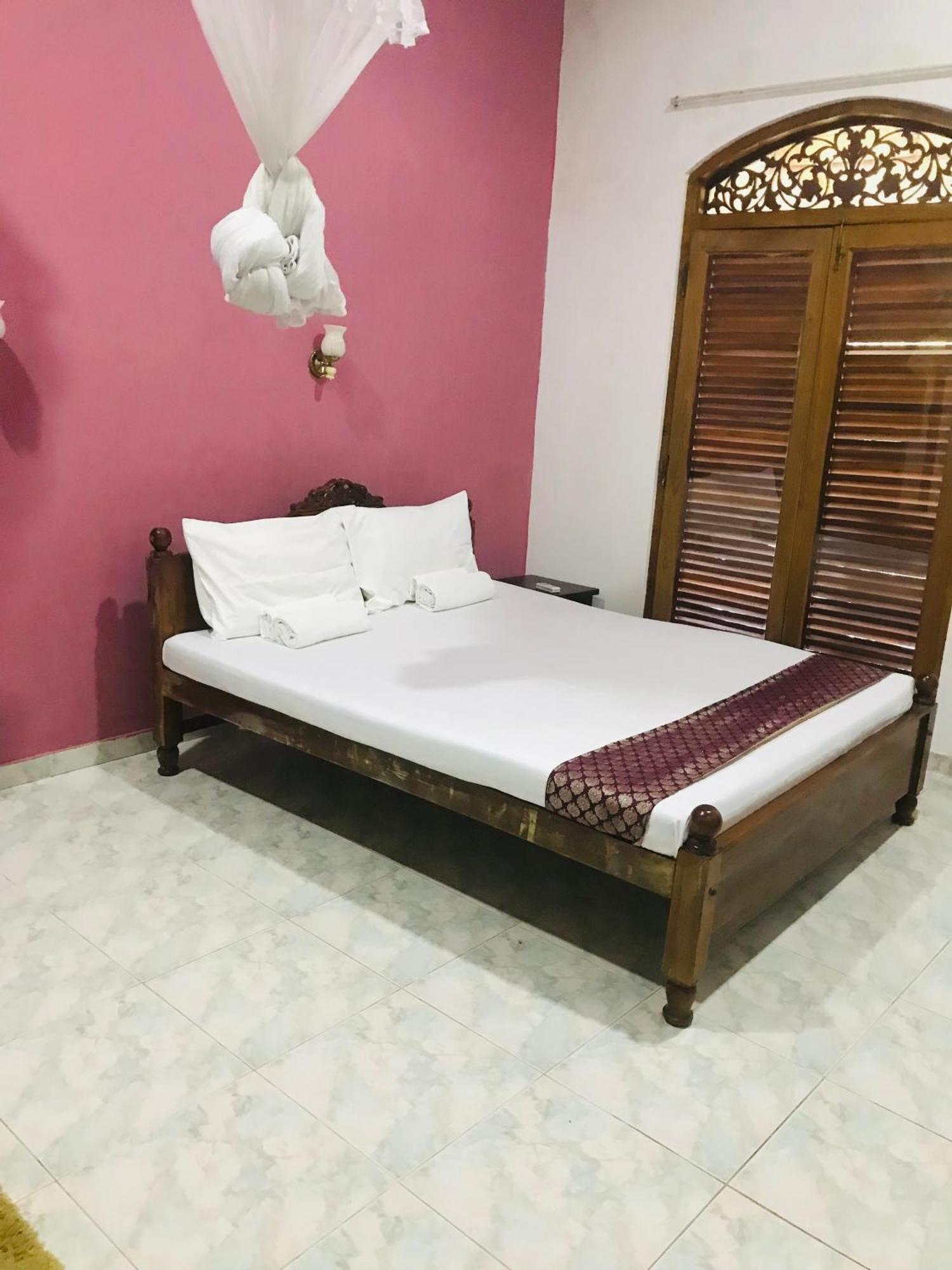 Leijay Garden Retreat Hotel Galle Exterior photo