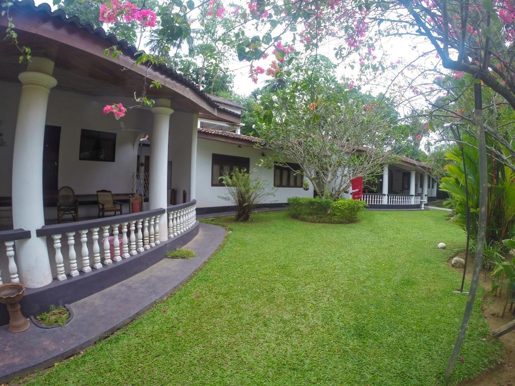 Leijay Garden Retreat Hotel Galle Exterior photo